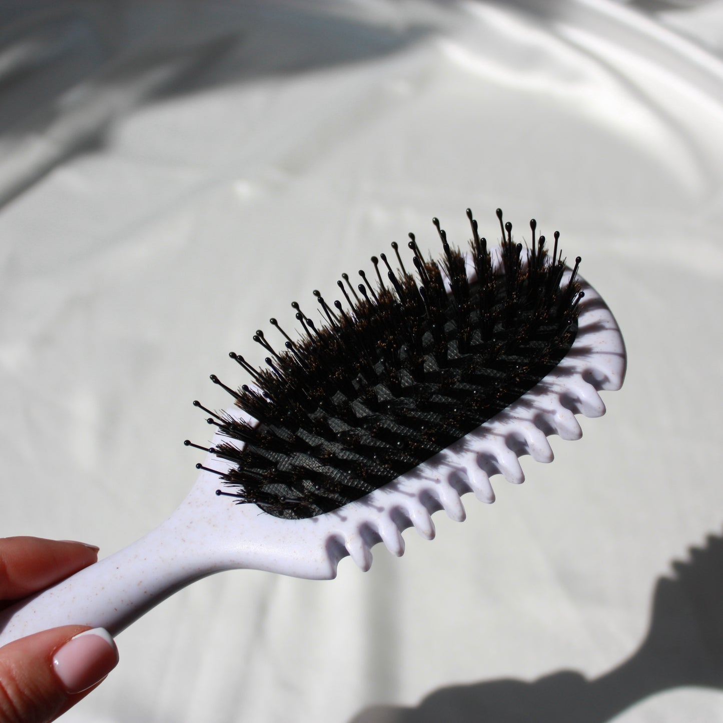 The Cheshire Silk Curl Definer Brush
