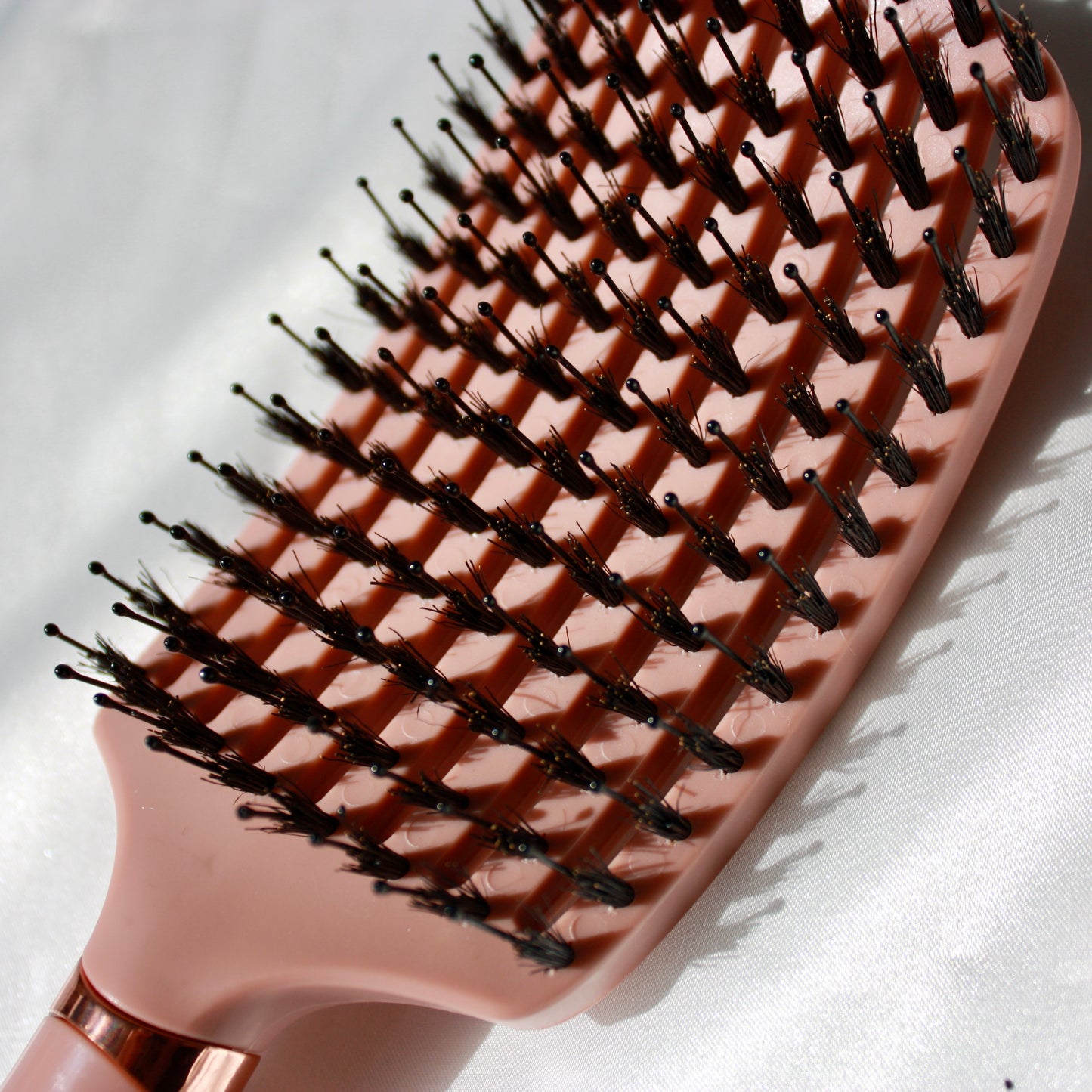The Cheshire Silk Vent Brush