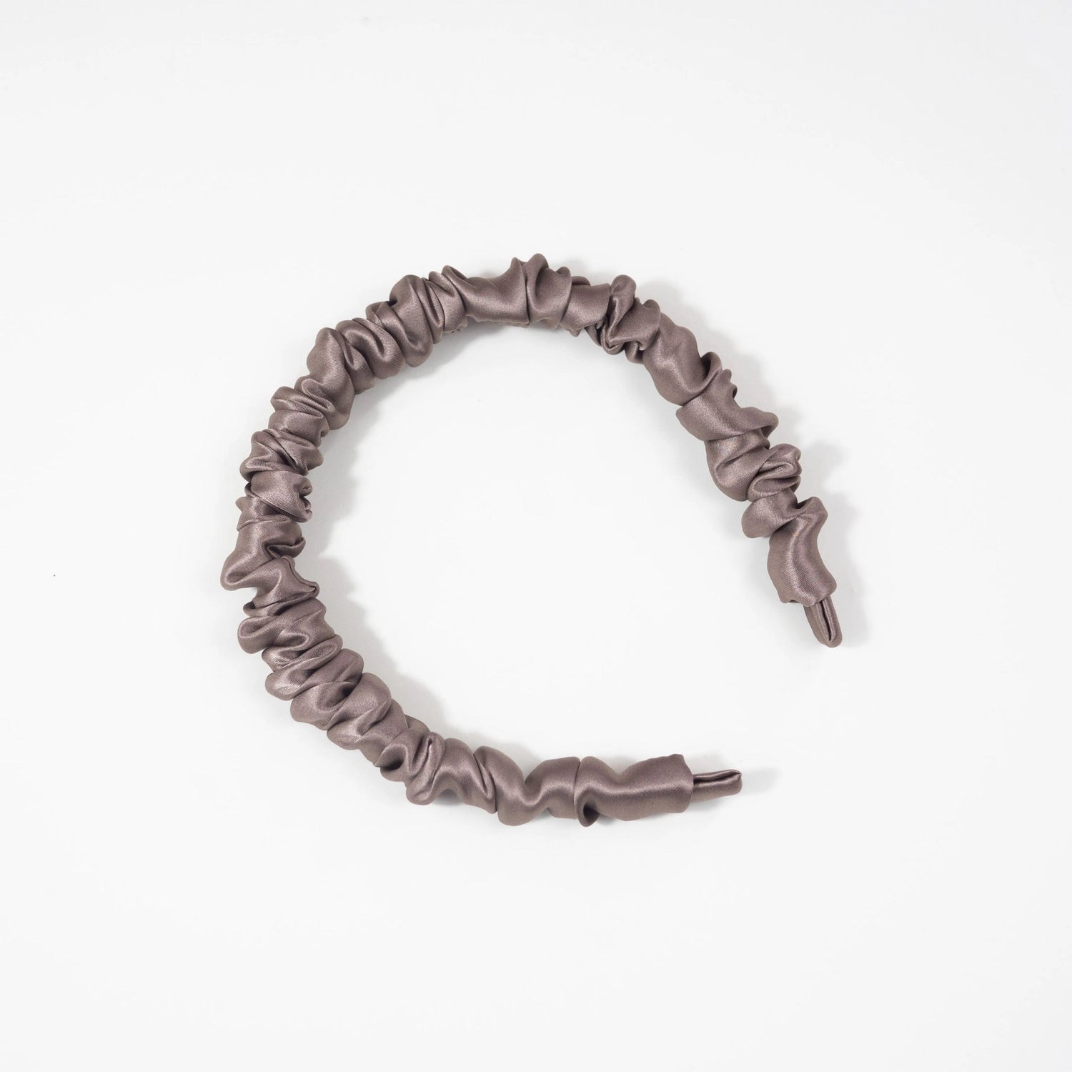 22 momme mulberry silk ruched headband in mocha brown